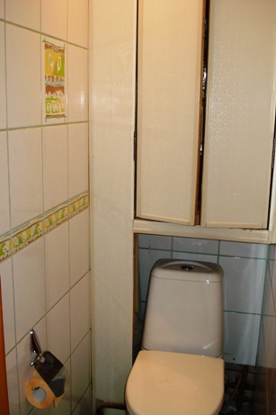     ( 4)