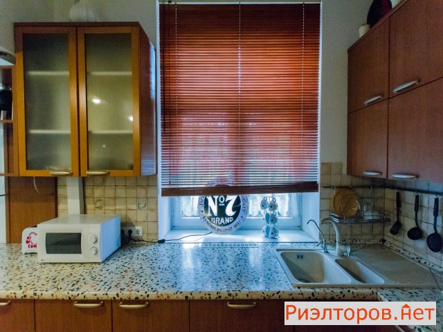 ����� �������� ��������� �� ��������� 18� (���� �10)