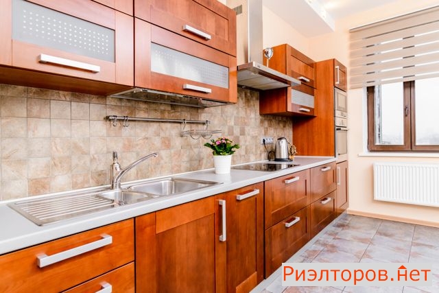 ����� �������� 3-� ����������������� ����� 3 (���� �33)