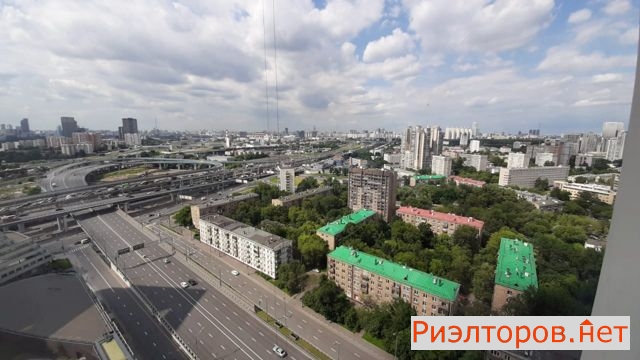 ����� �������� 1-� ����������������� ������ 22�2 (���� �8)