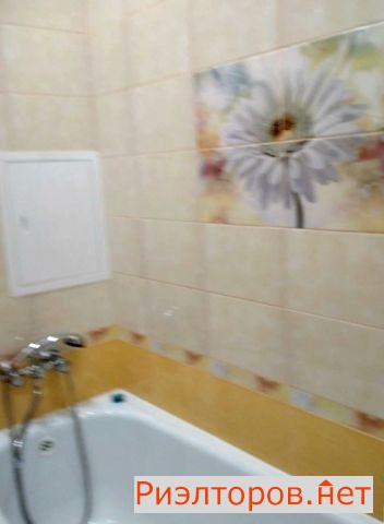     1351 ( 4)