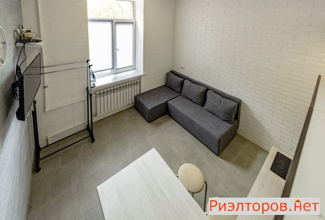 ����� �������� ��������� ����������� ����� 10�5 (���� �4)