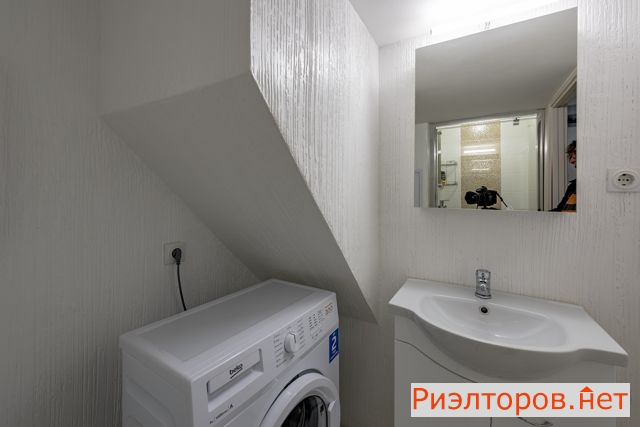 ����� �������� ��������� ����������� ����� 10�5 (���� �6)