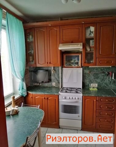 ����� �������� 4-� ��������������� ����� 8�2 (���� �18)