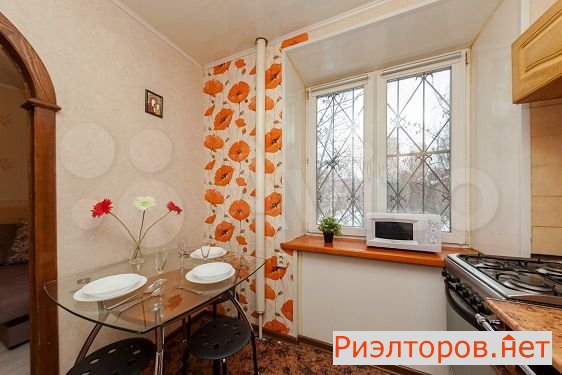 ����� �������� ��������� 3-� ����������������� ����� 8�1 (���� �7)