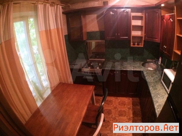 ����� �������� ��������� �������� ������� 10�2 (���� �4)