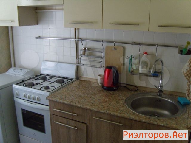 ����� �������� 3-� ������� ������� 13 (���� �8)