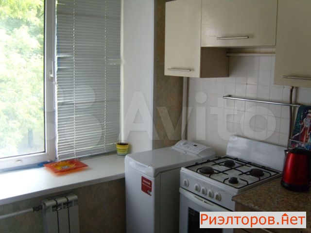 ����� �������� 3-� ������� ������� 13 (���� �9)