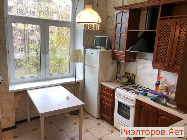 ����� �������� ����� ������������� 4� (���� �15)