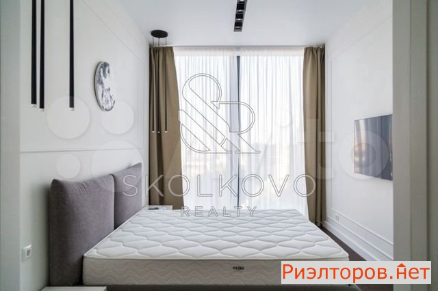 ����� �������� 1-� ����������������� ������ 22�2 (���� �10)