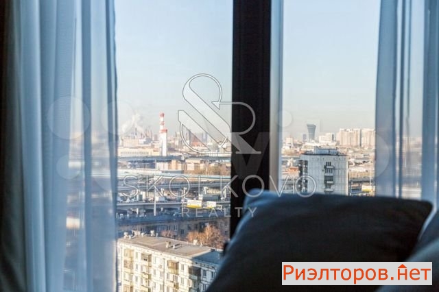 ����� �������� 1-� ����������������� ������ 22�2 (���� �19)