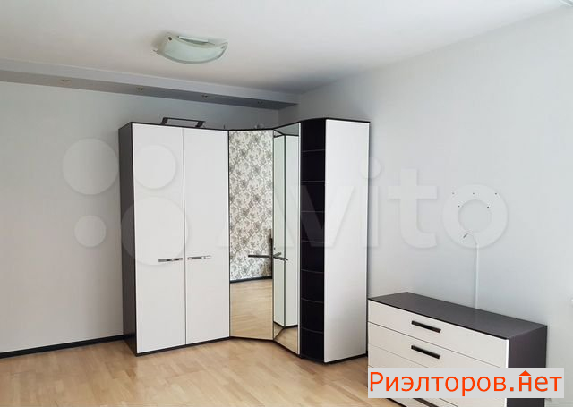 ������ �������� �533 (���� �18)