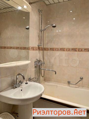 ������ �������� 13-� �������� ����� 28�2 (���� �19)