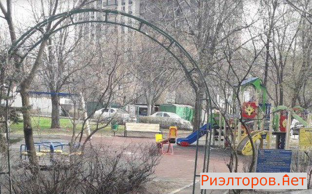 ������ ������ ������������� ����� 42 (���� �4)