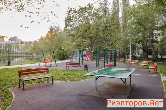 ������ �������� ����� ���������� 4�4 (���� �18)