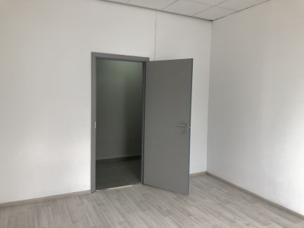      ( 2)