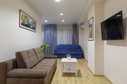 ����� �������� ��������� 1-� �������������� �������� 11 22 (���� �8)