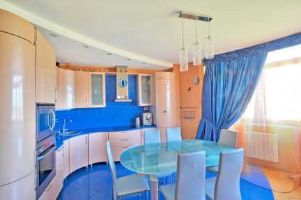 ����� �������� ��������� ����� 15 (���� �4)