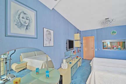 ����� �������� ��������� ����� 15 (���� �9)