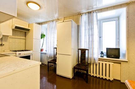 ����� �������� ��������� ����� ������� 6�2 ������� 1 (���� �8)