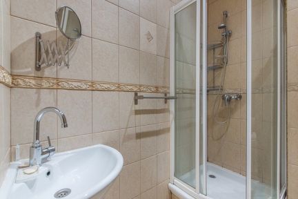 ����� �������� ��������� �������� 10�2 (���� �5)