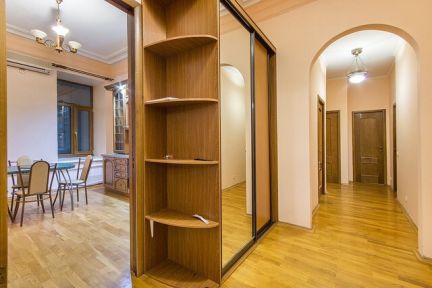 ����� �������� ��������� �������� 10�2 (���� �10)