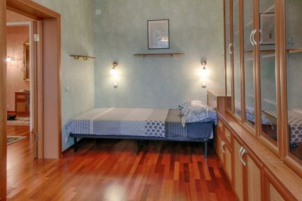 ����� �������� ������������� ��������� ����� ����������� (���� �7)