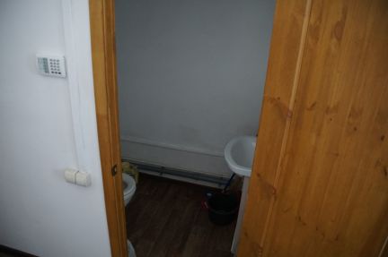      ( 2)