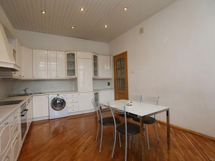 ����� �������� ������������ �� 2 (���� �8)