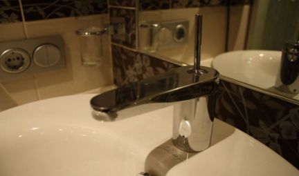 ����� �������� ���������������� ����� 4�4 (���� �9)