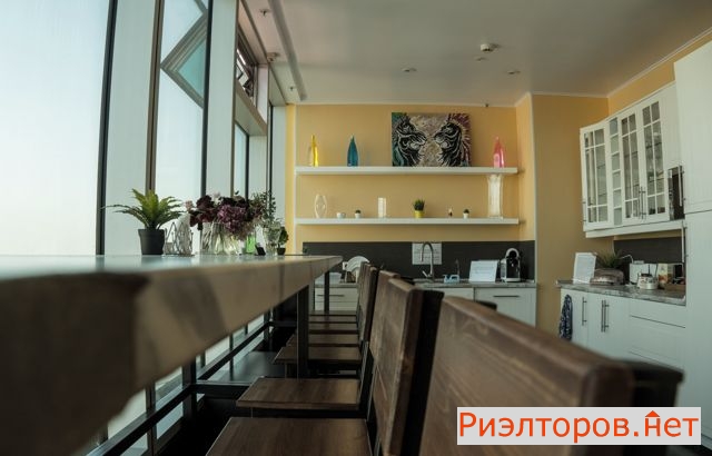 ����� ������ ��������� ����������� ��� 6�2 High Level Hostel (���� �10)