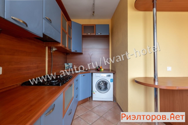 ����� �������� ��������� �� �������� ��� 5 10�2 (���� �10)