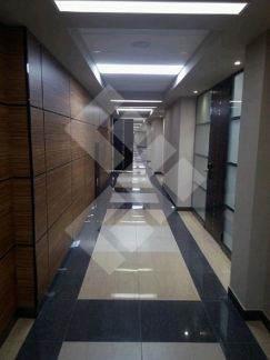 ����� ���� � �� Victory Park Plaza (���� �4)