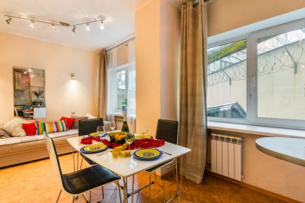 ����� �������� ��������� ������� ����������� �������� 4 (���� �8)