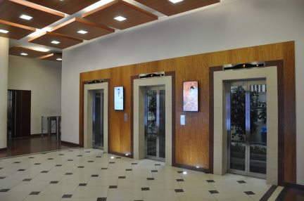 ����� �������� ��������� � �� w plaza (���� �10)